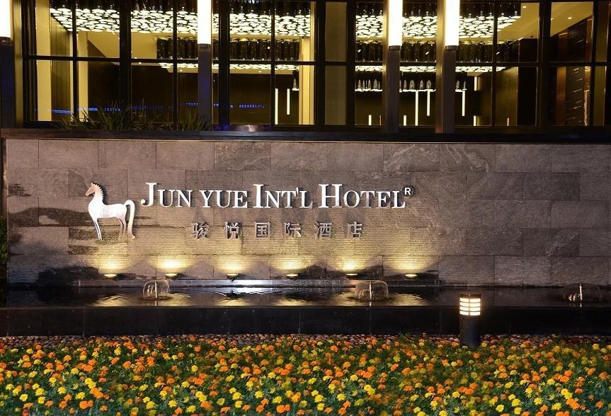 Dongguan Junyue Hotel Exterior photo